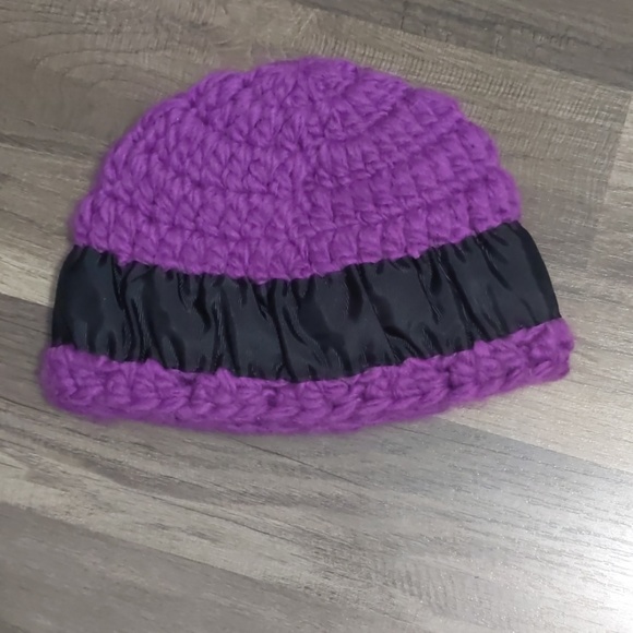 Winter Beanie - Picture 4 of 4